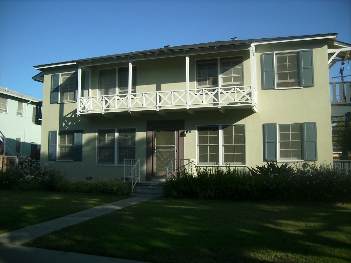 Primary Photo - 424 E Freeland St