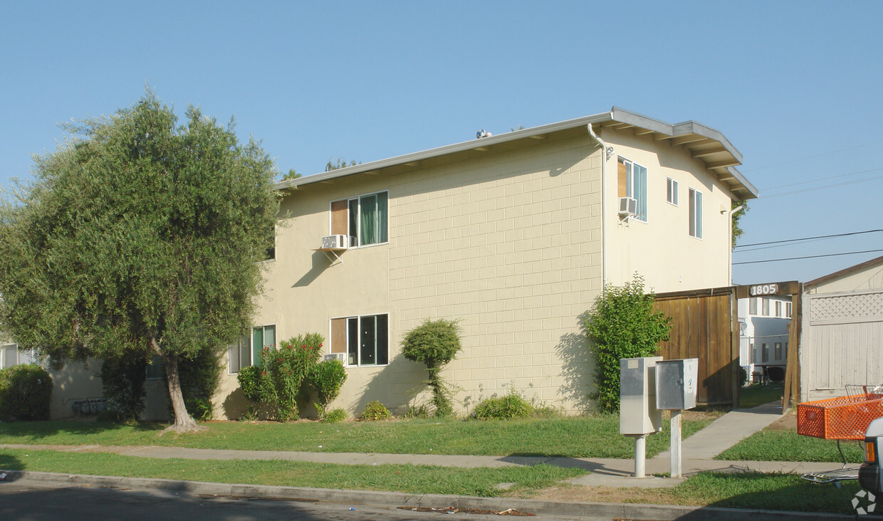 Building Photo - 1805 Bradford Way