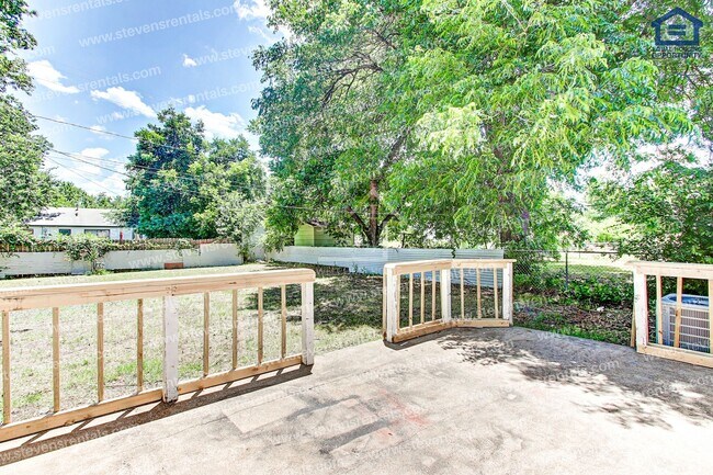 Foto del edificio - 1210 NW Irwin Ave