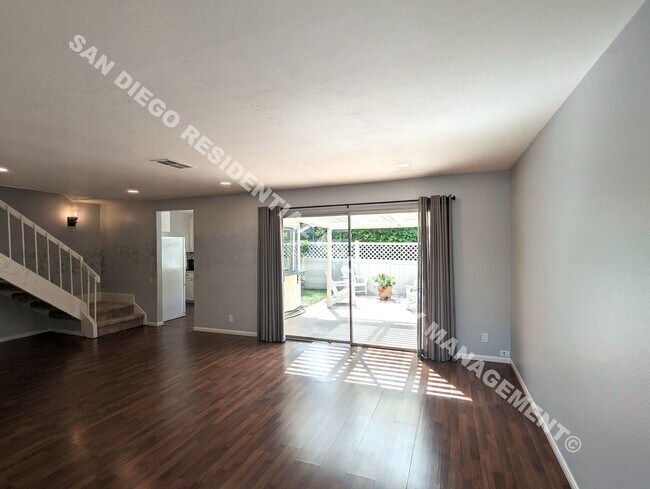 Foto del edificio - Charming North Escondido Townhome Near Rei...