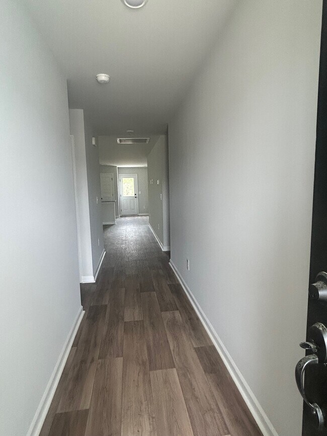 Foto del edificio - 1745 King Oaks Lp