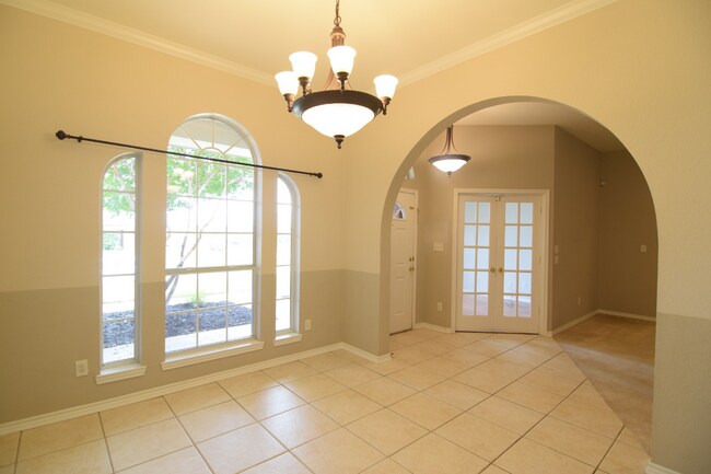 Building Photo - 708 Bullwhip Cir