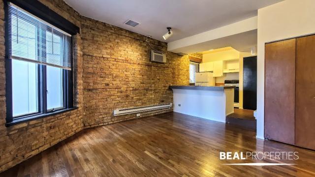 Building Photo - 0 bedroom in CHICAGO IL 60657