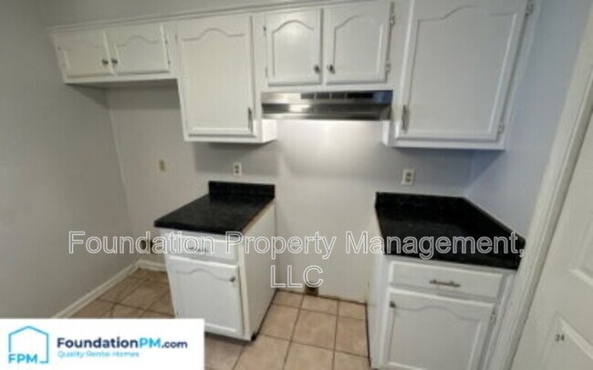 Foto del edificio - 3892 Oak Branch Cir W