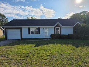 Building Photo - 206 S Ginger Dr