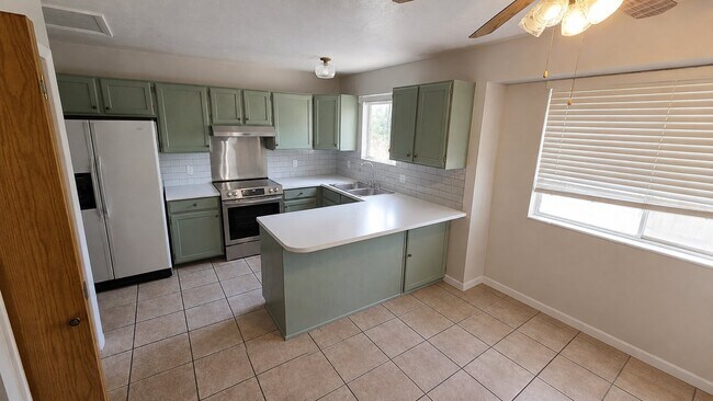 Building Photo - 2930 Dunsmoore Way
