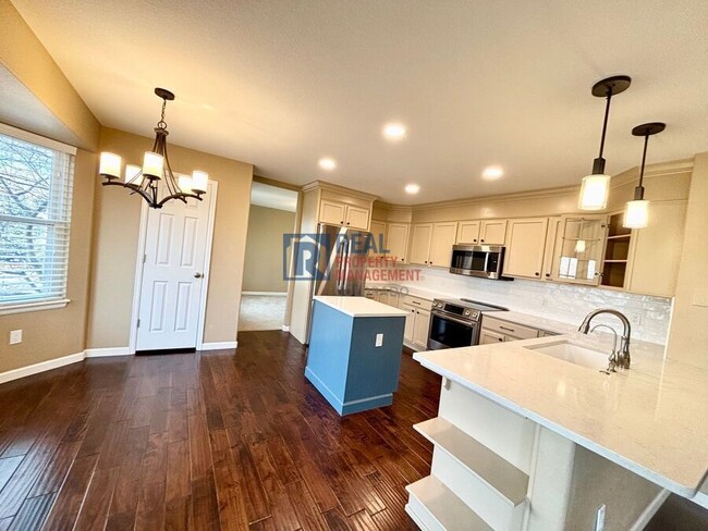 Foto del edificio - 1031 Surlyn Ct