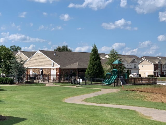 Building Photo - 1073 Somerset Springs Dr