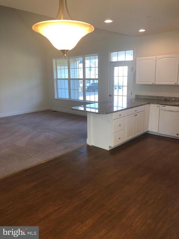 Building Photo - 211 Tubman Dr