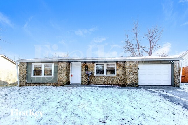 Building Photo - 10019 Catalina Dr