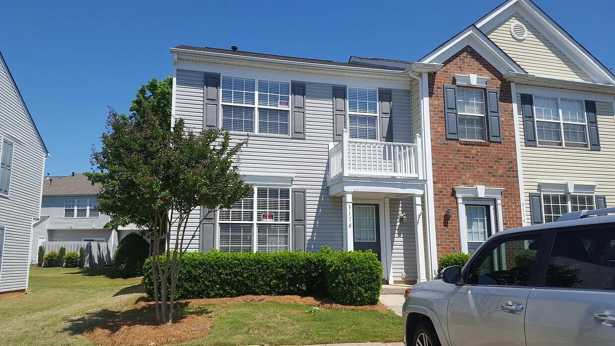 Foto principal - 3178 Mannington Dr