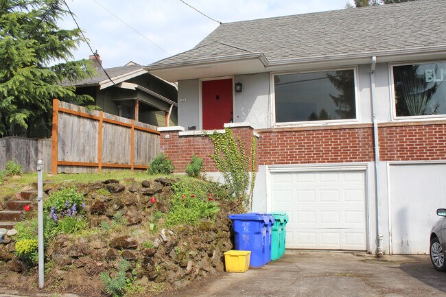 Building Photo - 26 NE 56th Ave