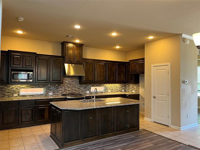 Building Photo - 1112 Amber Rose Way