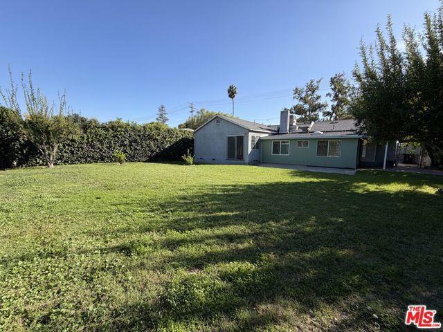 Foto del edificio - 18649 Chase St