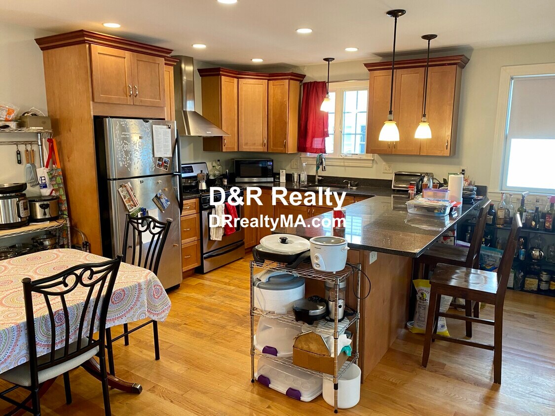 88 Jerome St Unit 1, Medford, MA 02155 88 Jerome St Medford, MA