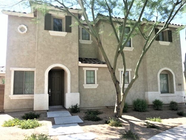 Foto principal - 3787 E Flower Ct
