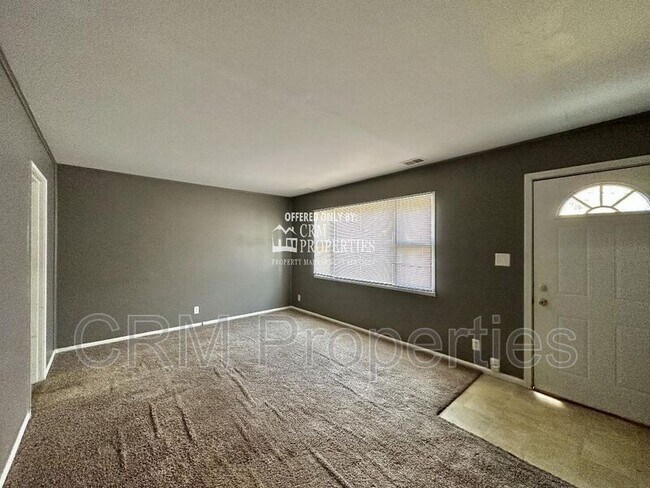 Building Photo - 1123 Brentwood Dr