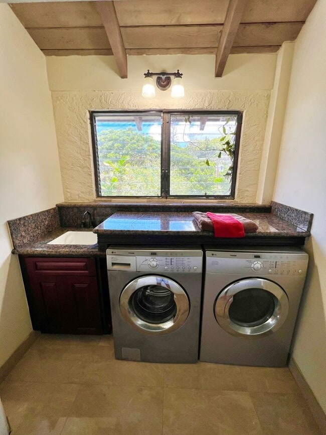 Photo - 45-254-254 Kokokahi Pl Apartment