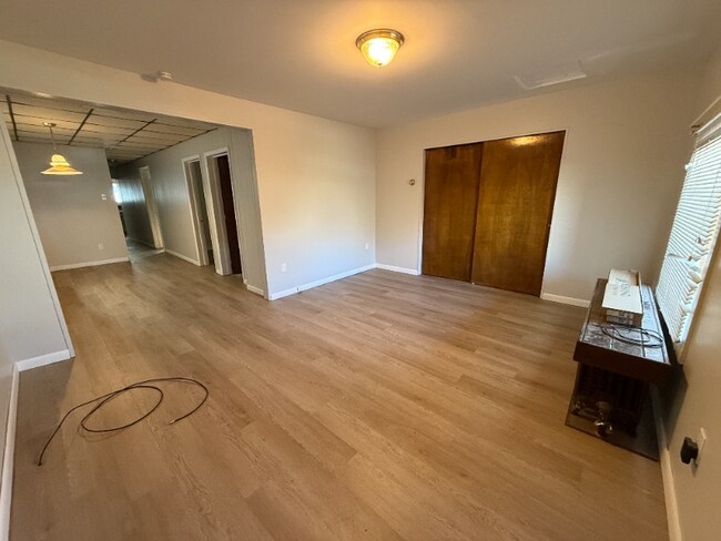 Building Photo - 2023 5th Ave