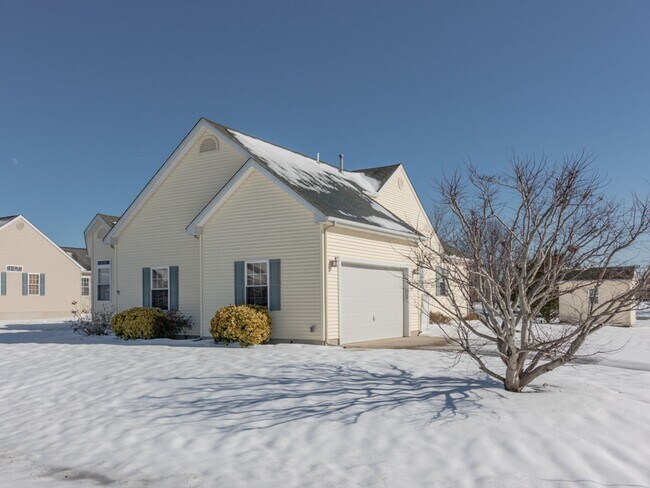 Foto del edificio - Single family - unfurnished - YEAR ROUND rental - Mill Pond Acres