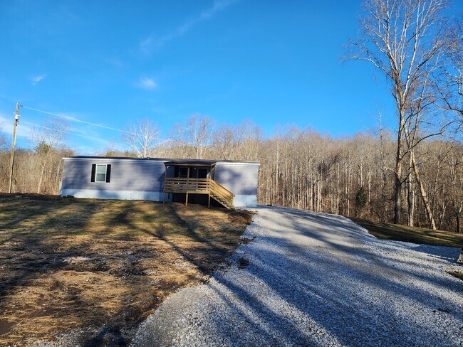 Foto del edificio - 2305 Paint Creek Rd