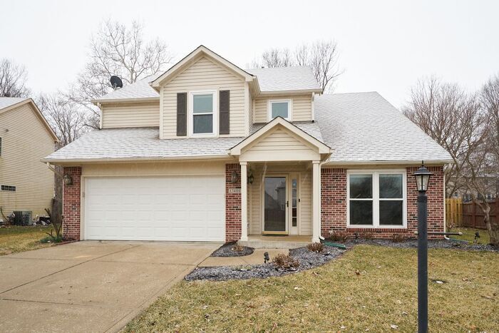 Foto principal - 4 BR with Great Floorplan in Carmel Schools!