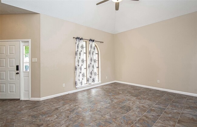 Building Photo - 10131 Wayward Wind Ln
