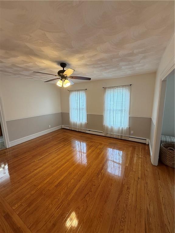 Foto del edificio - 208 Warren Ave