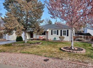 Building Photo - 3833 E Nielsen Ln