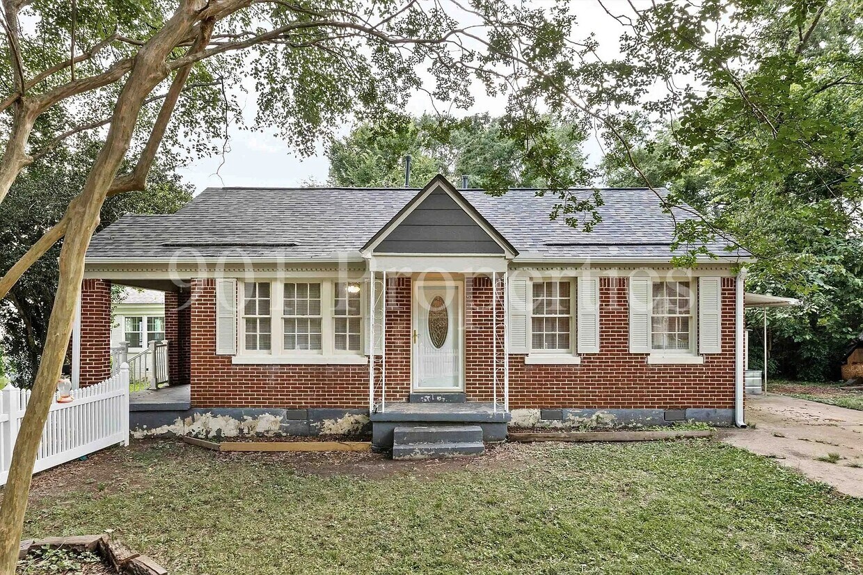 Primary Photo - 3922 Spottswood Ave