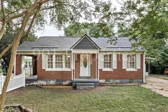 Building Photo - 3922 Spottswood Ave