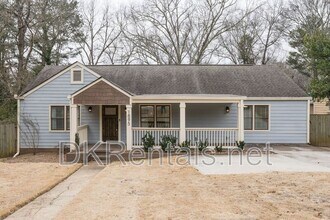 Building Photo - 1895 Flat Shoals Rd SE