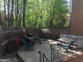 Building Photo - 3225 Dunster Ct