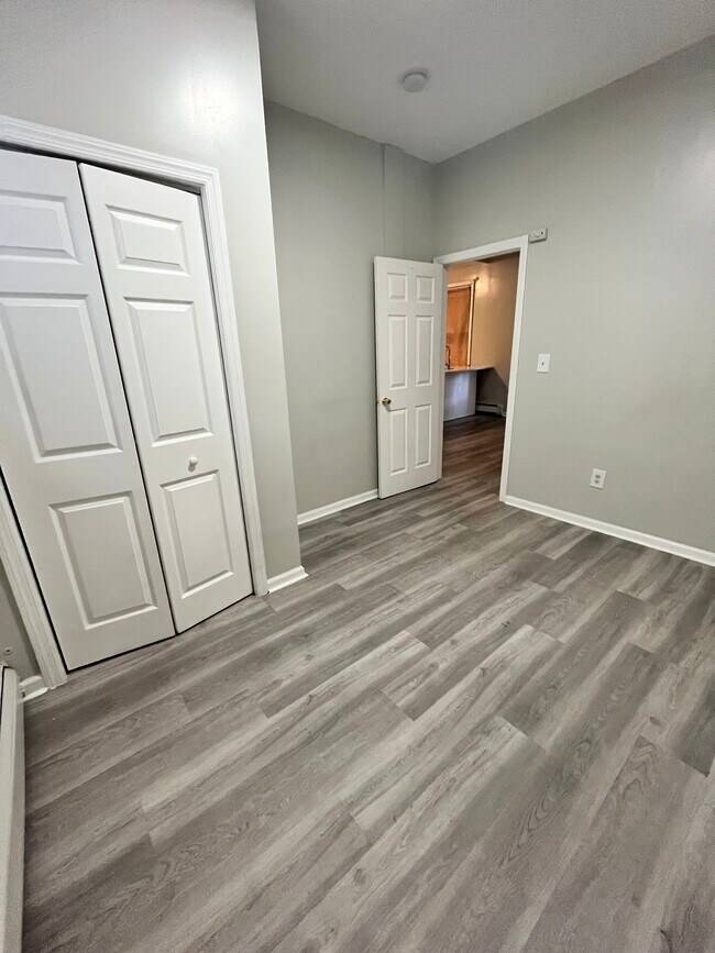 218 Bowers St 1 - 220 Bowers St