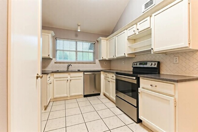 Building Photo - 5215 Kristen Ct
