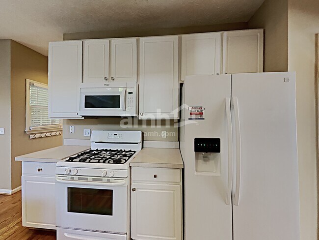 Foto del edificio - 2175 Carlysle Cove Dr