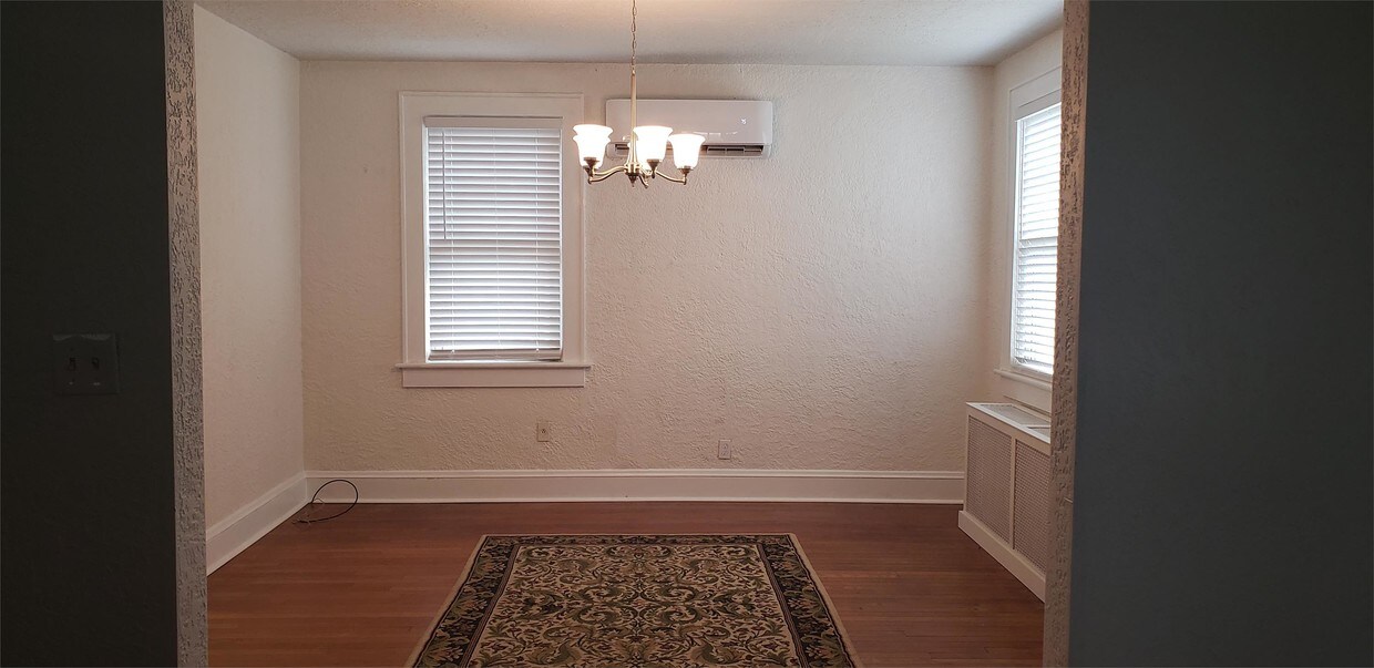 Building Photo - 128 Fayton Ave