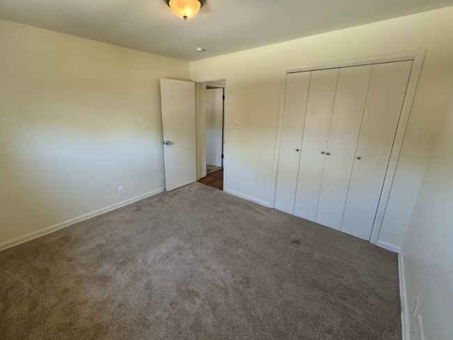 Photo - 900 E 112th Pl Apartment