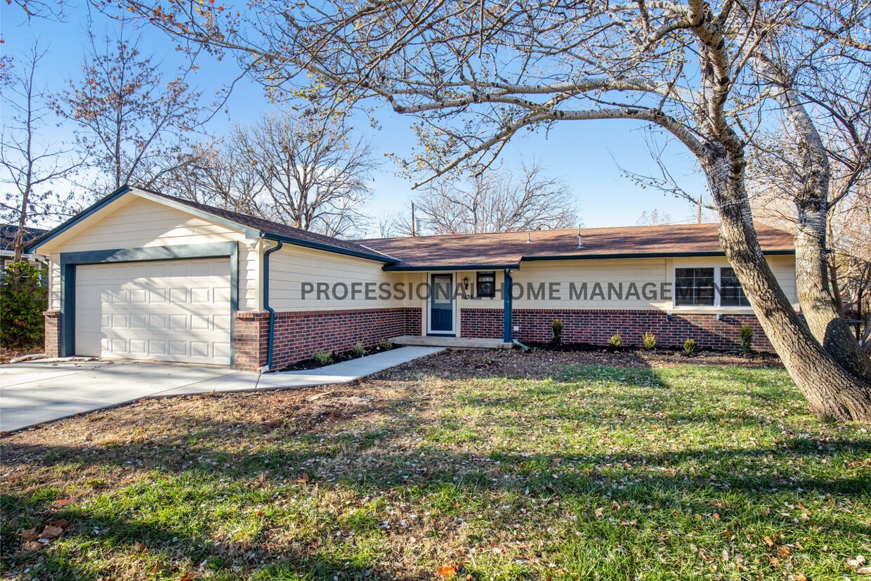 Foto principal - Don’t miss out on this beautiful 3 bedroom, 2 bath home in Bel Aire!