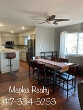 Building Photo - 118 W Hensley St