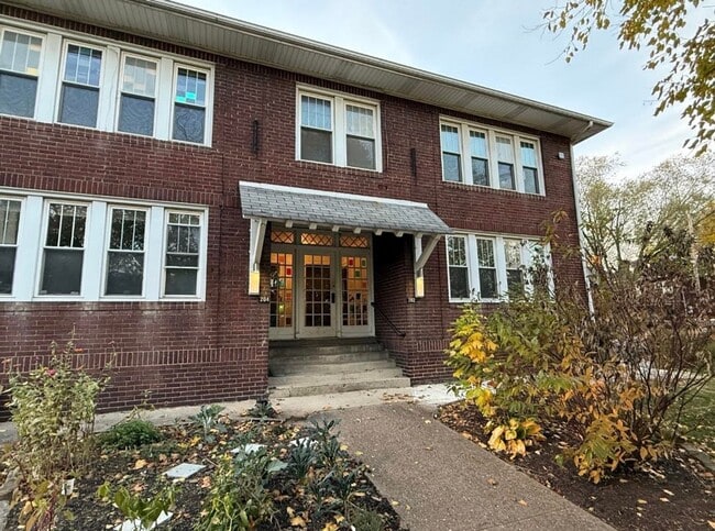 Photo - 204-204 S Braddock Ave Apartment