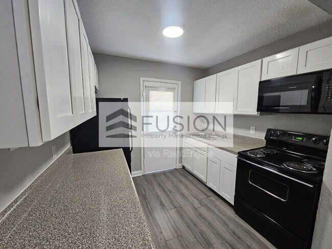 Foto del edificio - 400 NW 65th Ave