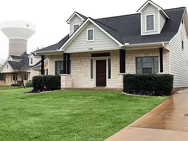 Elevación frontal - 1708 Boardwalk Ct