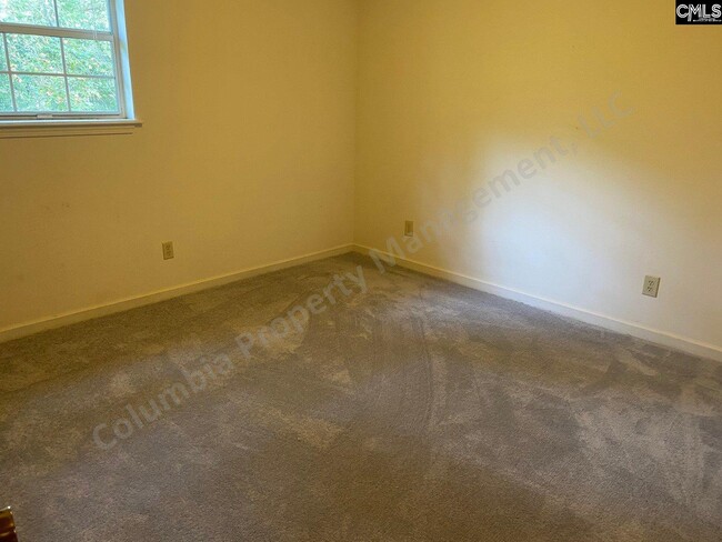 Building Photo - 1708 Springwoods Lake Dr