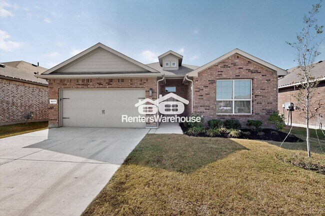 Foto del edificio - 8517 Centerboard Ln