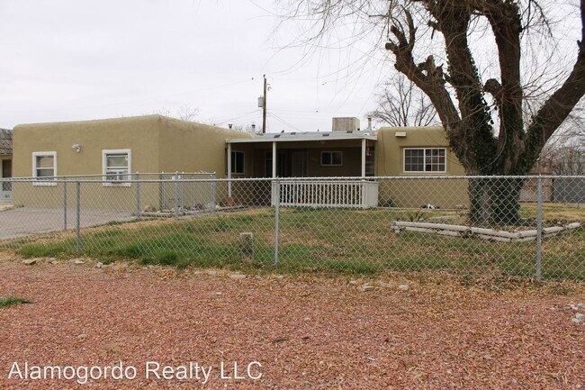Building Photo - 4 br, 2 bath House - 1515 Lincoln