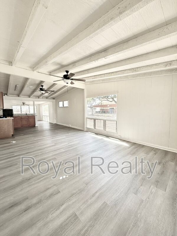 Building Photo - 91-1031-1031 Kaunolu St