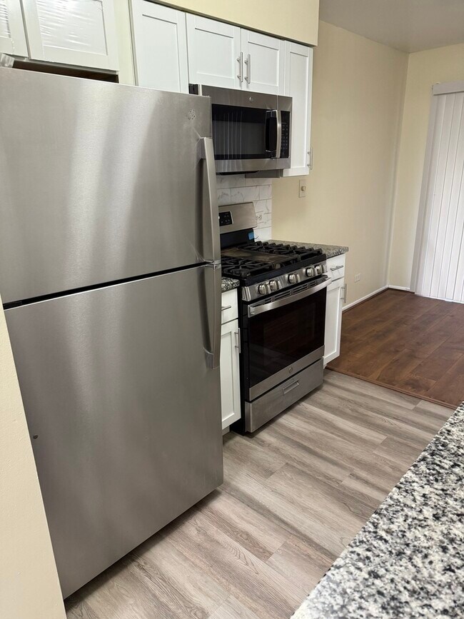 Foto del edificio - 385 Pierce Ct