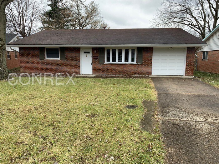 Primary Photo - COZY 3 BEDROOM RANCH STYLE HOME