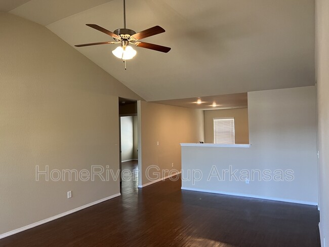 Building Photo - 279 Honor Ct